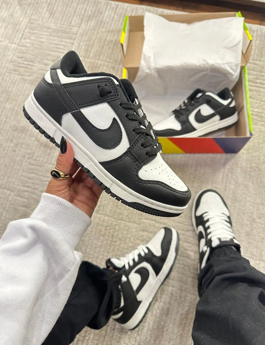Nike Dunk Low Black