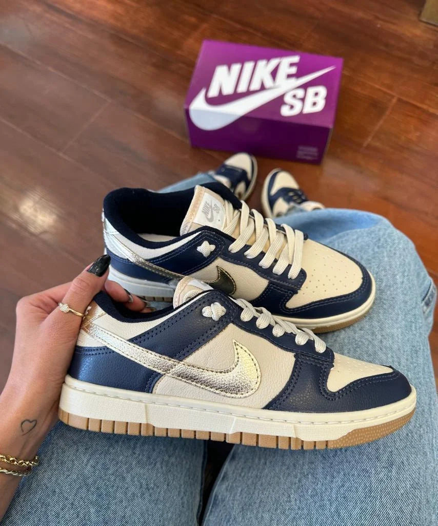 Nike Dunk Low Bluw