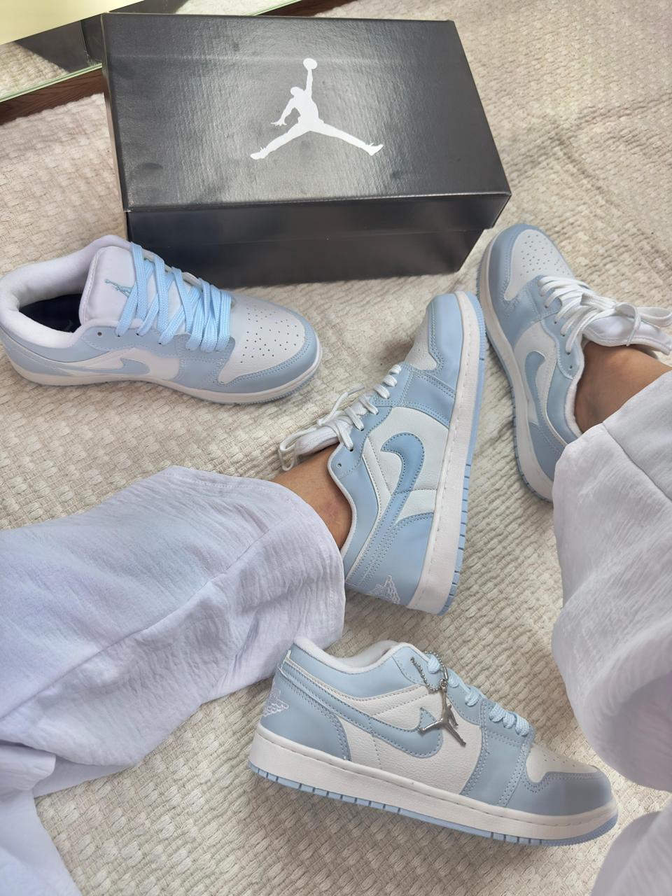 Jordan Low Aqua