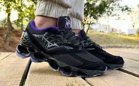 Mizuno Wave Prophecy 8