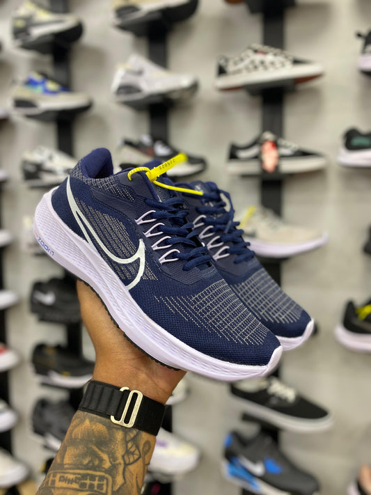 Nike Revolution
