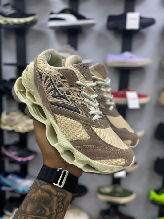 Mizuno Prophecy Pro LS