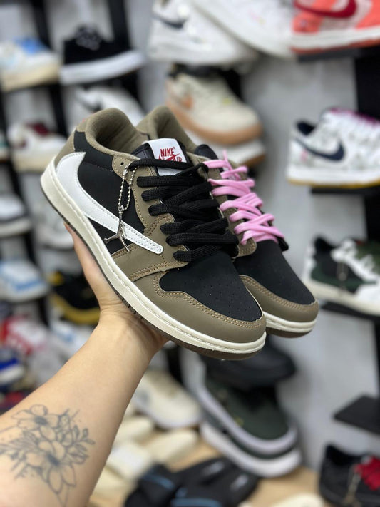 Air Jordan 1 Low Travis Scott