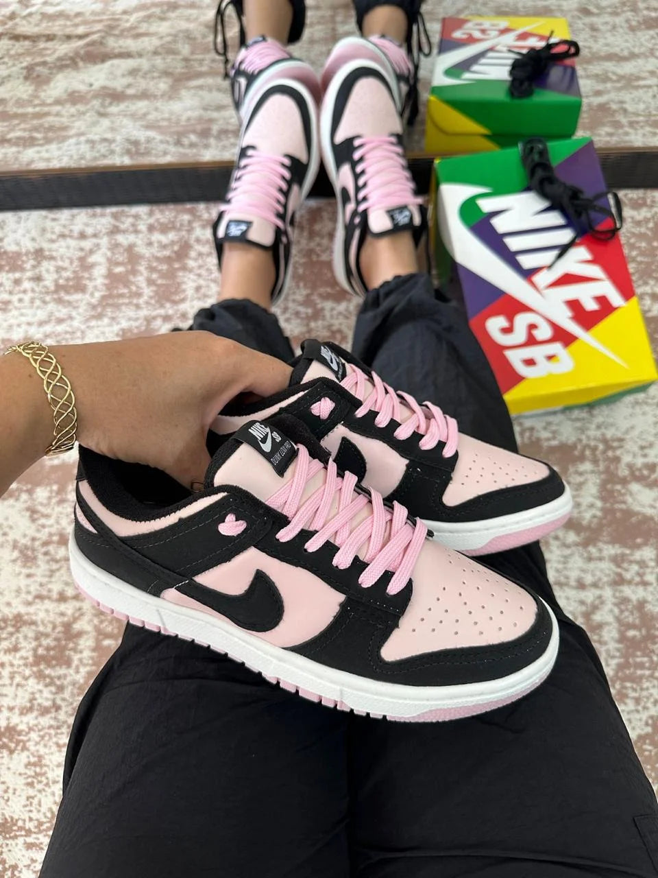 Nike Dunk Low pink