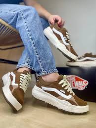 Vans Ultrarange VRE Neo