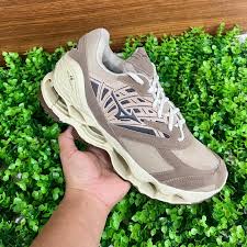 Mizuno Prophecy Pro LS