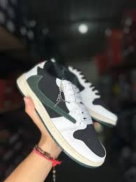 Air Jordan  Low Cactus