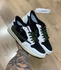 Air Jordan  Low Cactus