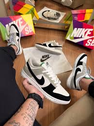 Dunk SB Chlorophyll